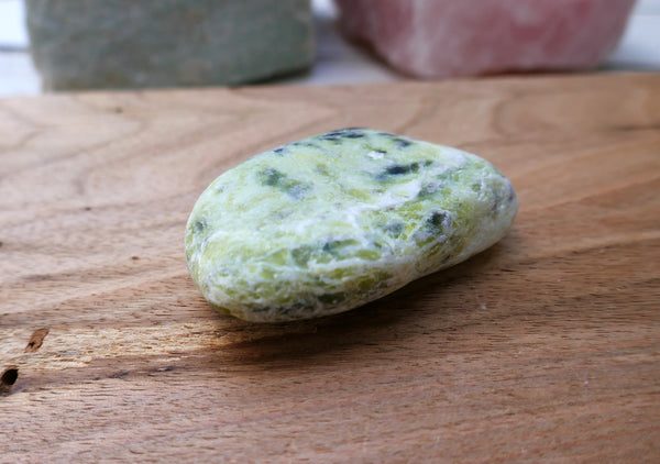 Healerite | Noble Serpentine Palm Stone