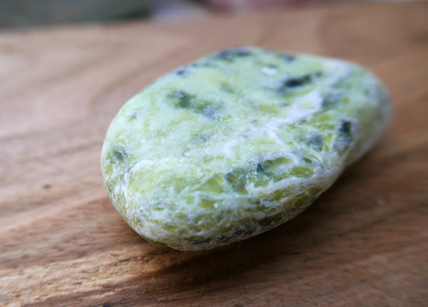 Healerite | Noble Serpentine Palm Stone