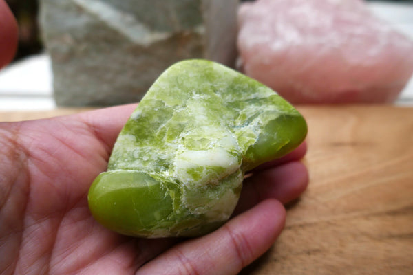 Healerite | Noble Serpentine Palm Stone